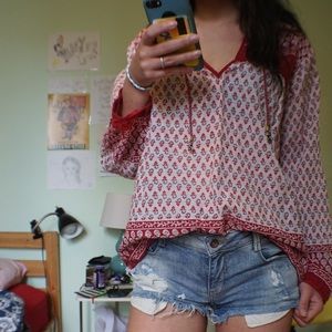 Zara ripped jean short shorts (size 4)